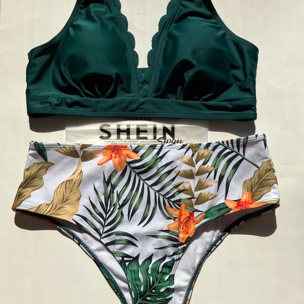 NEW Swimsuit set dark green and tropical print